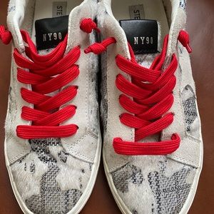 Steve Madden sneakers